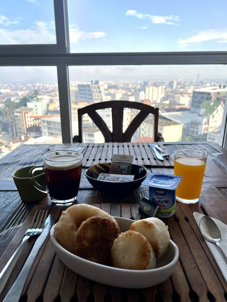 Фото Grand Appart' Antaninarenina