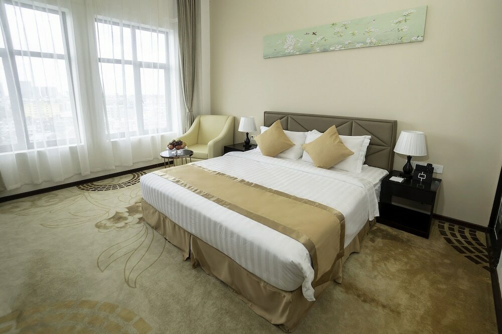 Фото Hotel Sanchaung