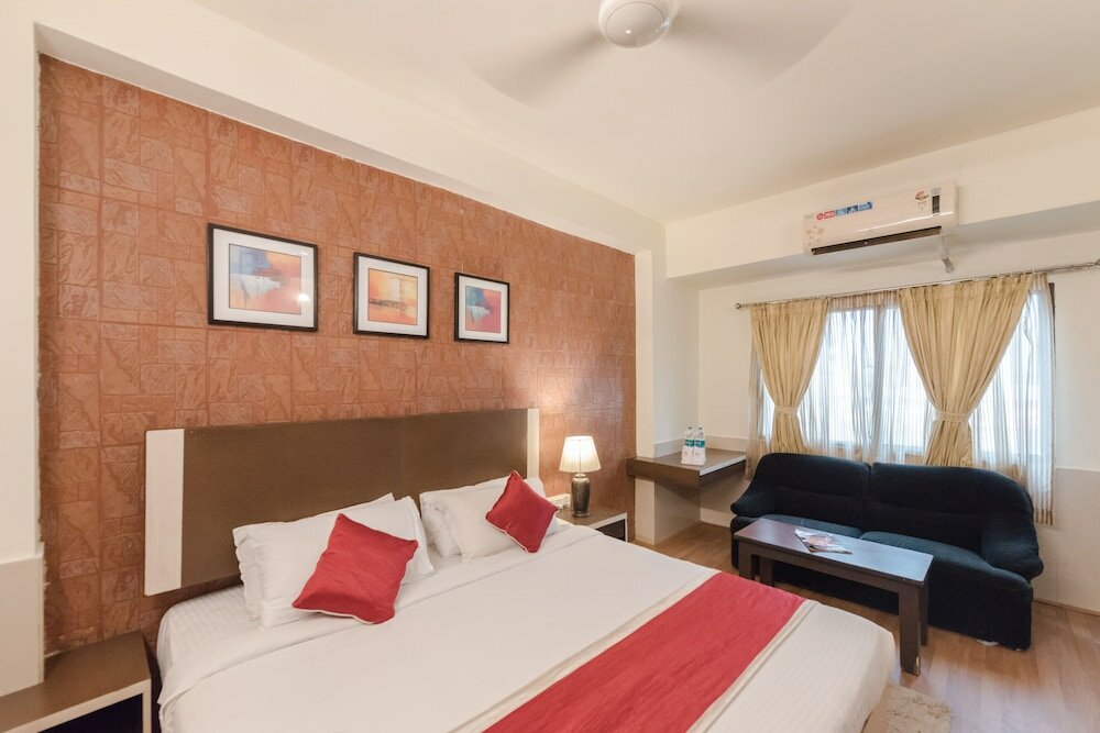 Фото Hotel Roopa