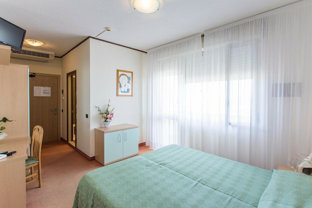 Фото Hotel Europa