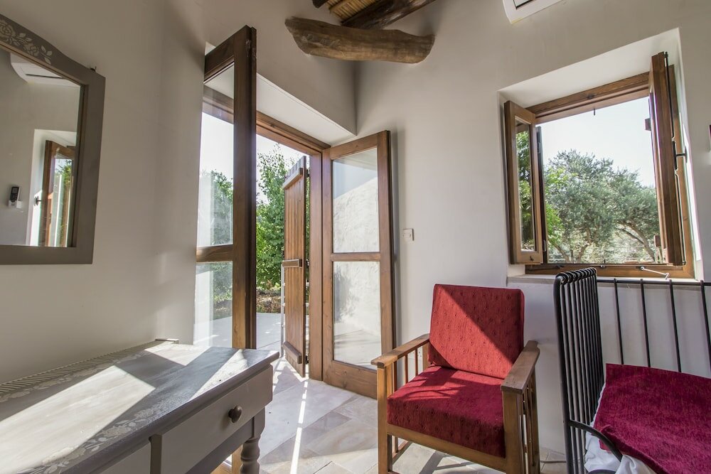 Фото Estia Gaia Cottage