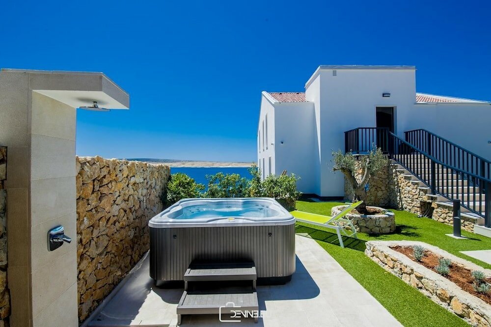 Фото Luxury Apartments Madomi