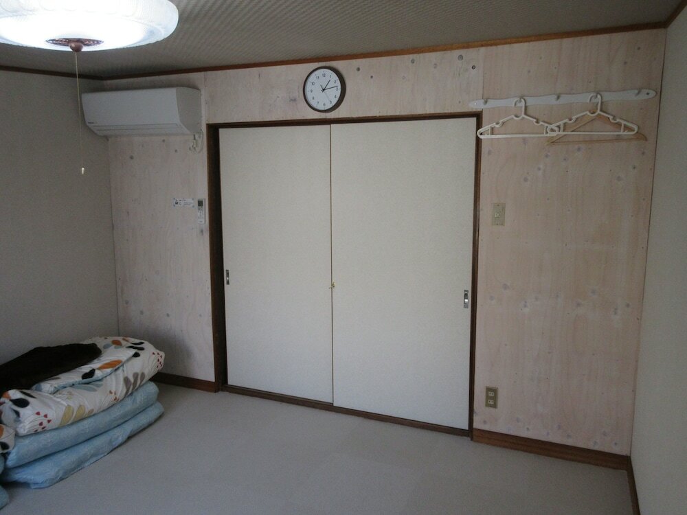 Фото Tsushima Guest House - Hostel