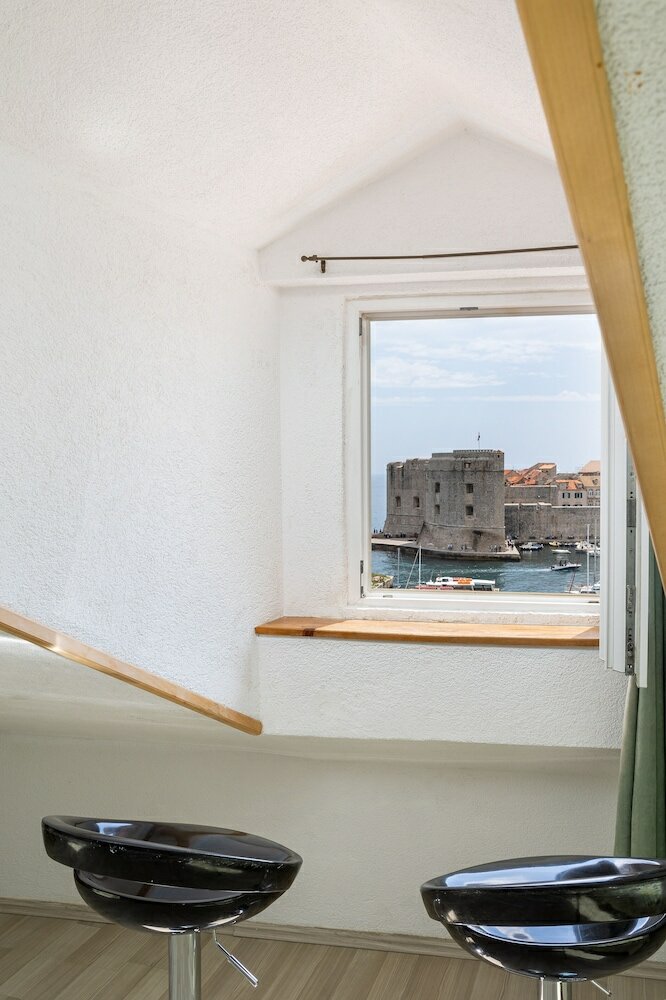 Фото Old Town Sunrise Apartments