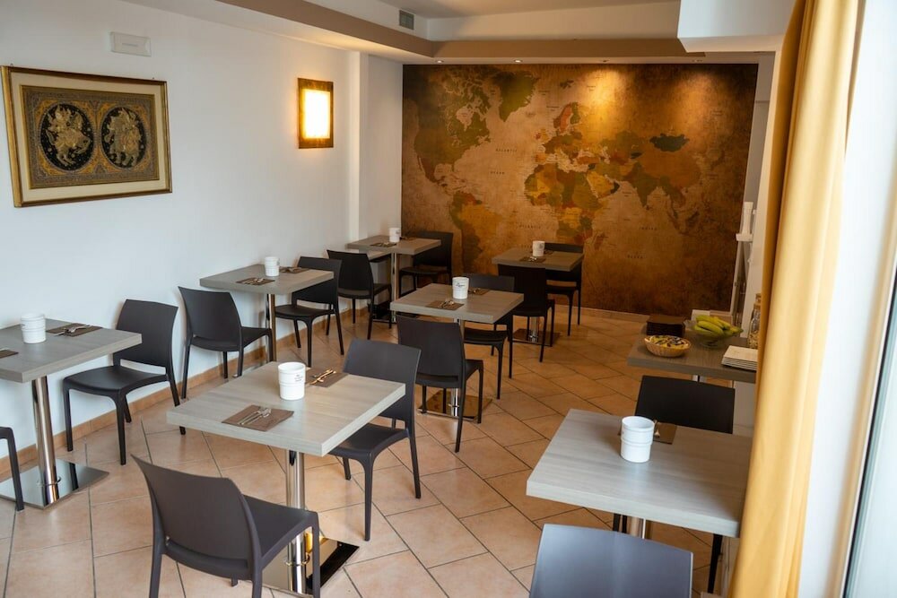 Фото Hotel Garnì Villa Fontana