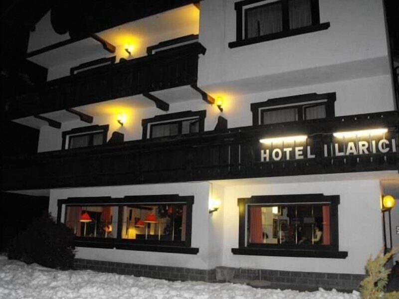 Гостиница Hotel i Larici в Бардонеккии