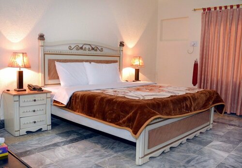 Гостиница Ahmed Cottage в Исламабаде