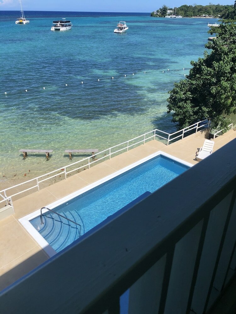 Фото Ocean Palms Resort