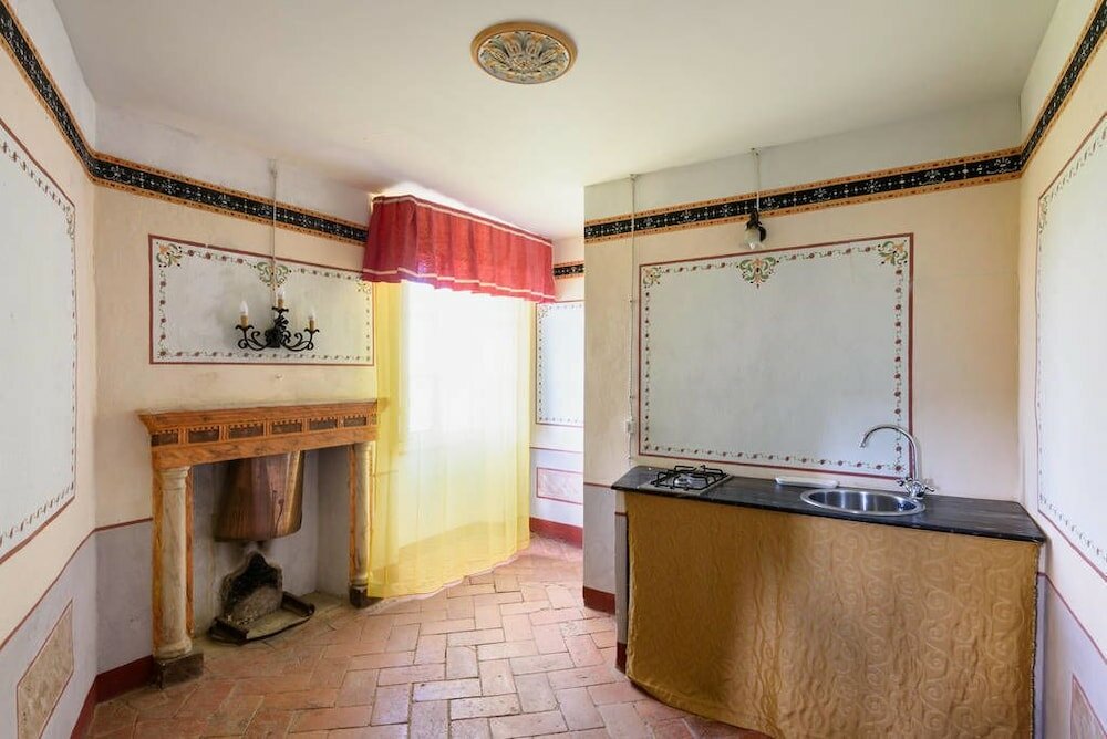 Фото Castello Montelifrè