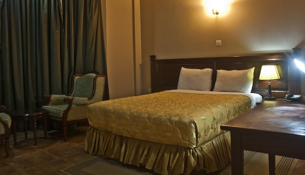 Фото The Congress Hotel