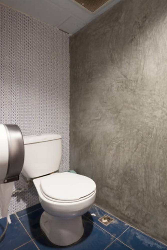 Фото Buri Hotel and Hostel