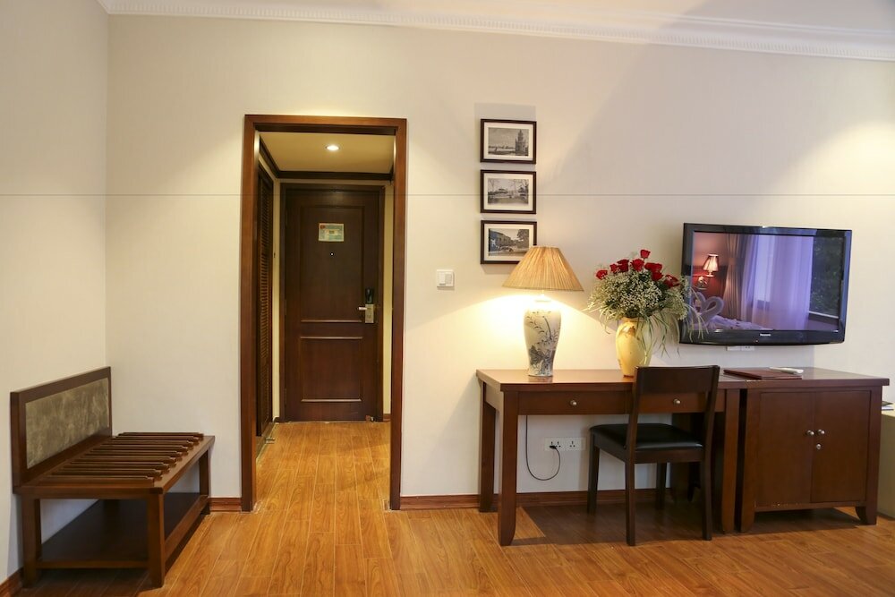 Фото La Passion Classic Hotel