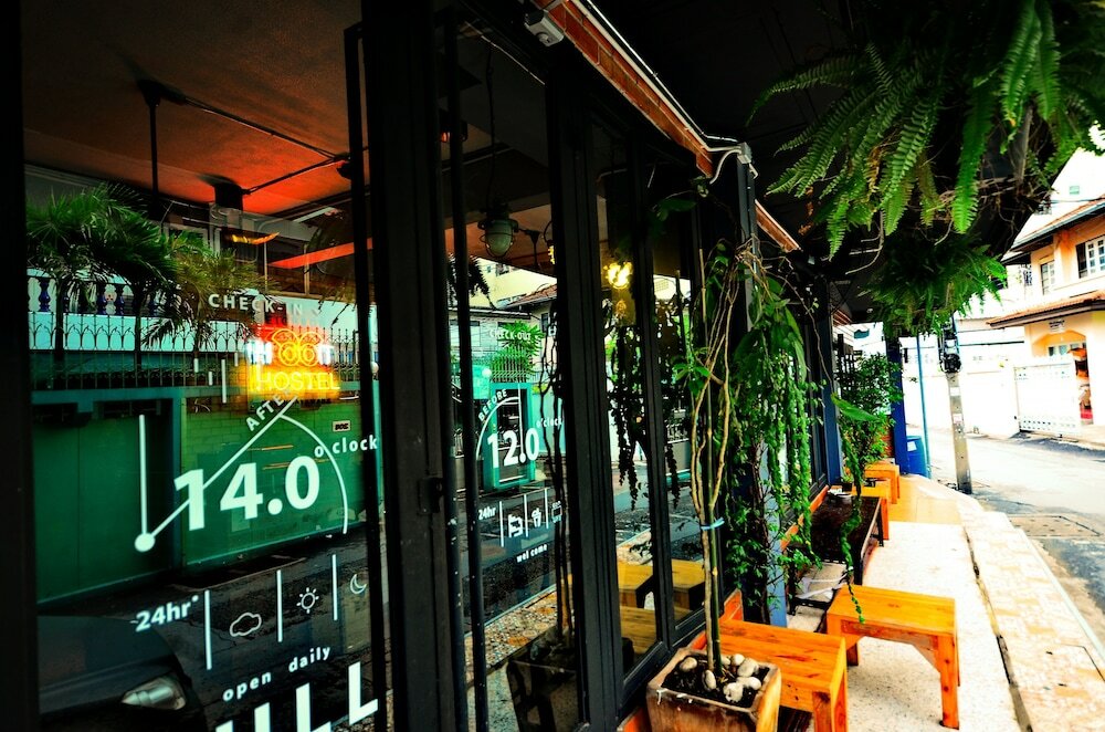 Фото The Neighbor Hoot Hostel & Cafe