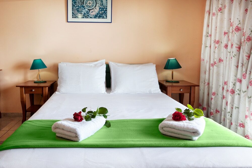 Фото La Luna Hotel