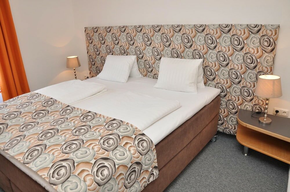 Фото Hotel Torwirt