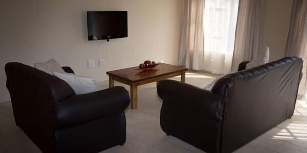 Фото Khamanzi Lodge and Tours