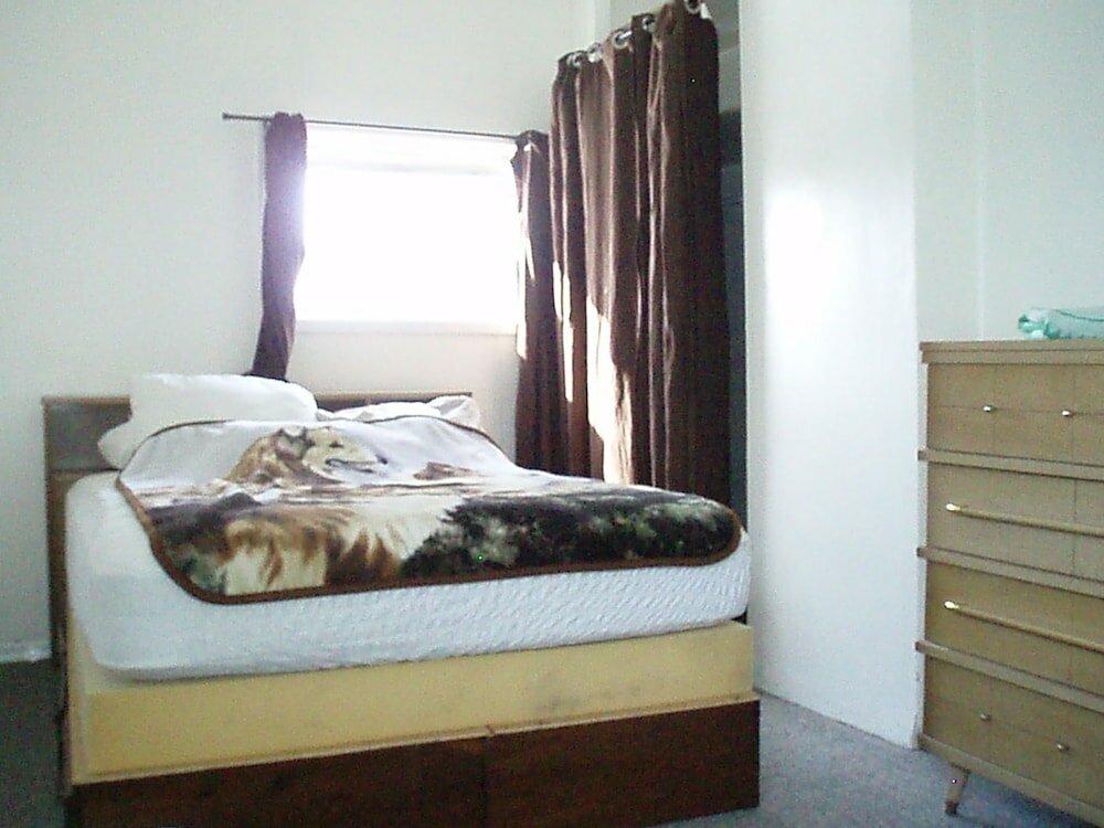 Фото Canora Home Rentals Vacation Cottage