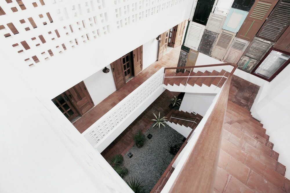 Фото Adhisthana Hotel