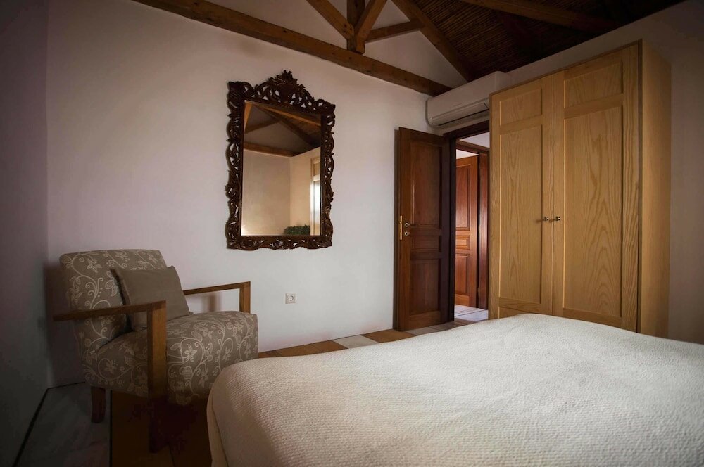 Фото House in the Castle