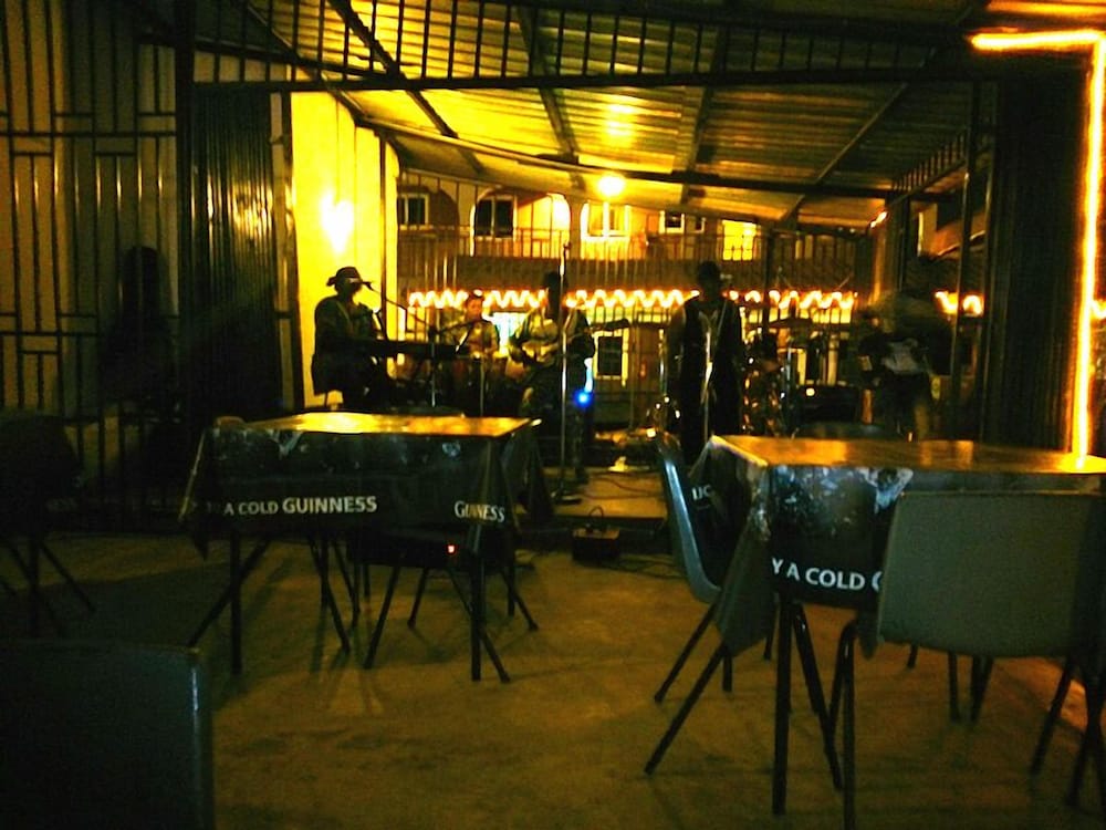 Фото Kunta Kinte