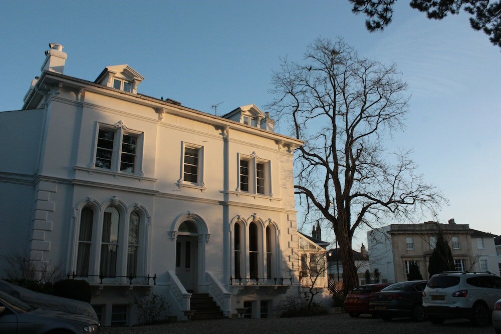 Фото Lypiatt House Hotel