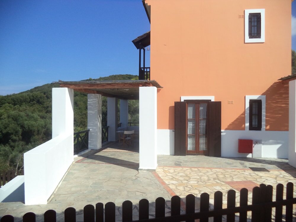 Фото Ilis Villas