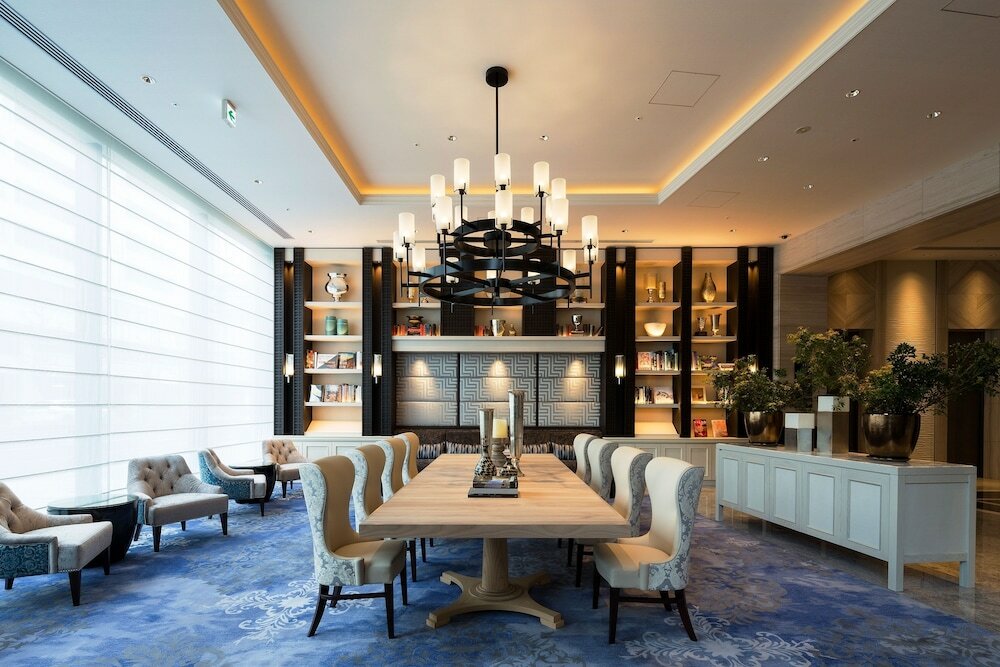 Фото Premier Hotel Cabin President Osaka