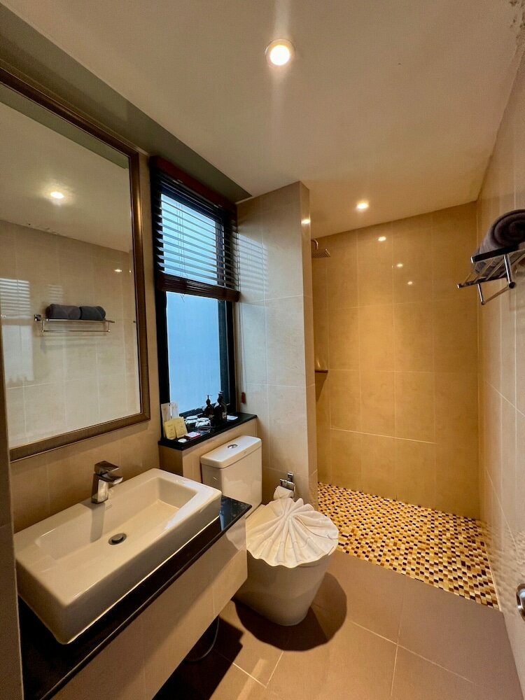 Фото Yotaka Boutique Hotel Bangkok