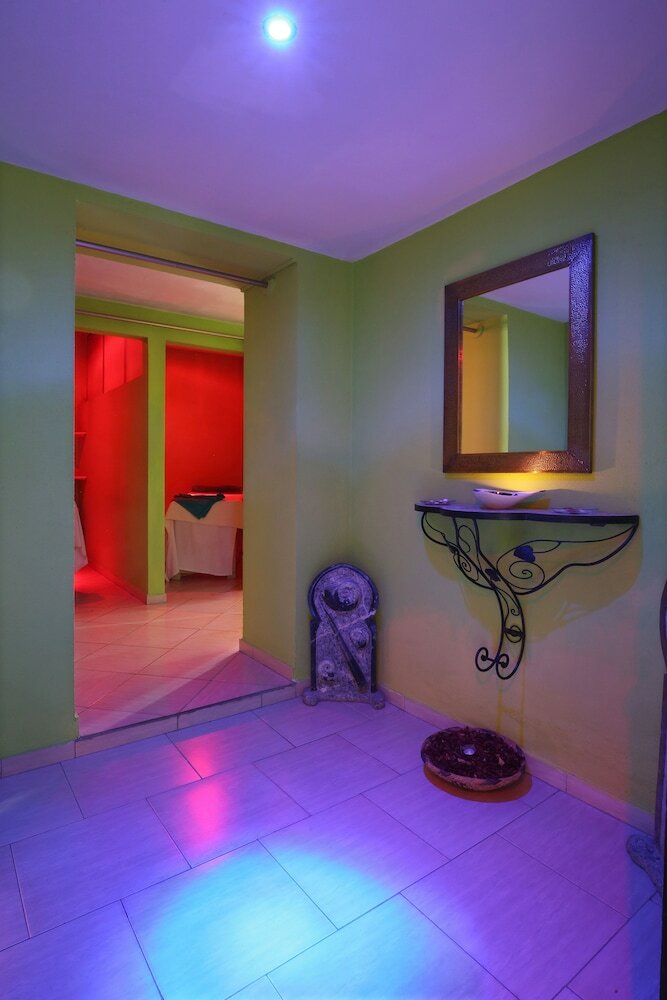 Фото Anezi Tower Hotel