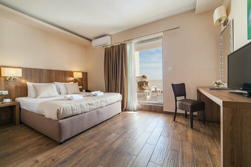 Гостиница Hotel Sato в Сутоморе