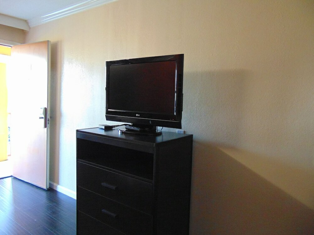 Фото The Heart of Texas Motel