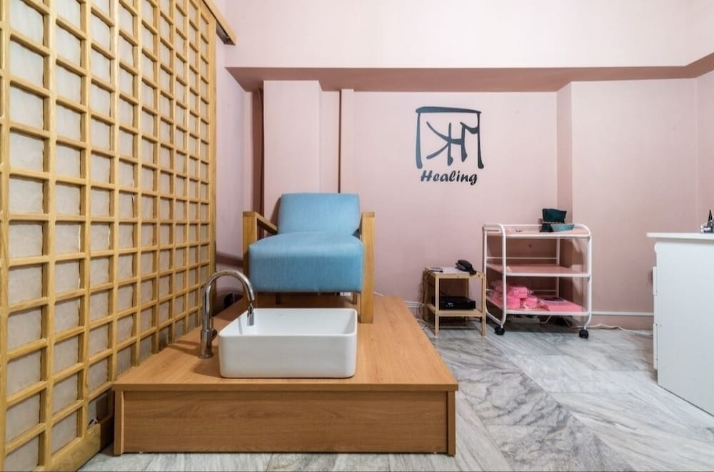 Фото Lotus Center Apartments