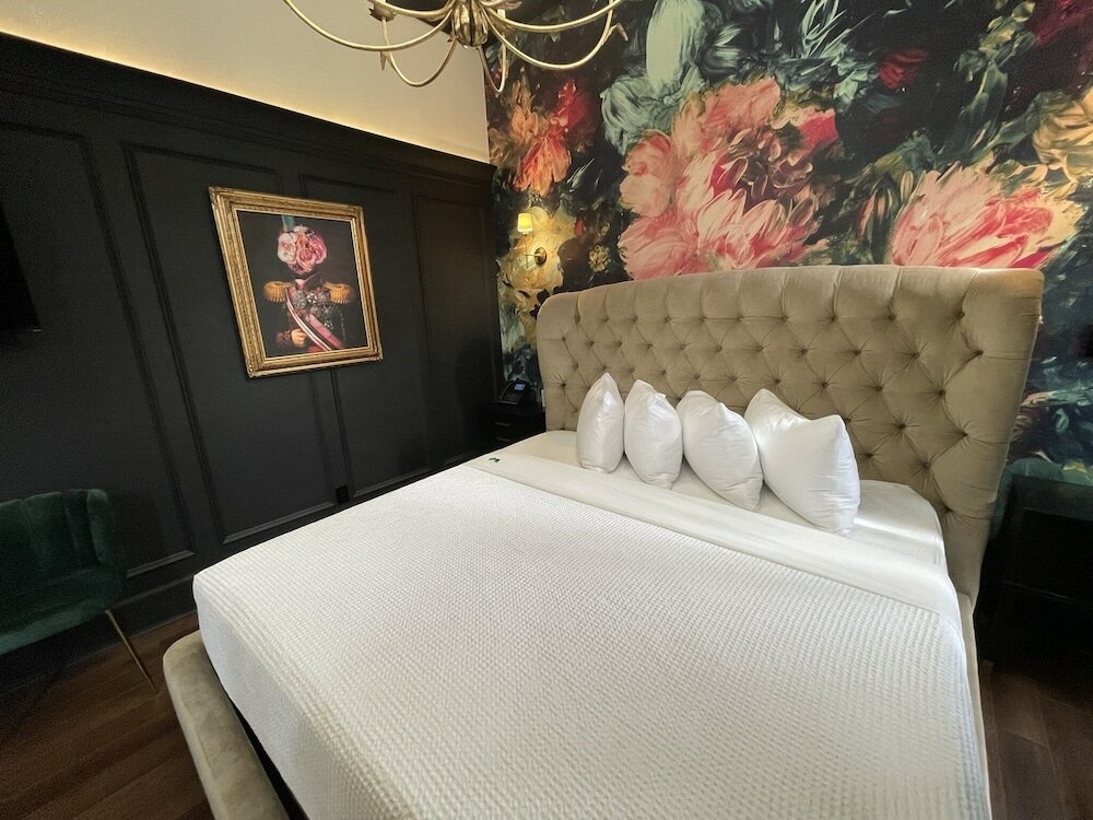 Фото Front Street Inn