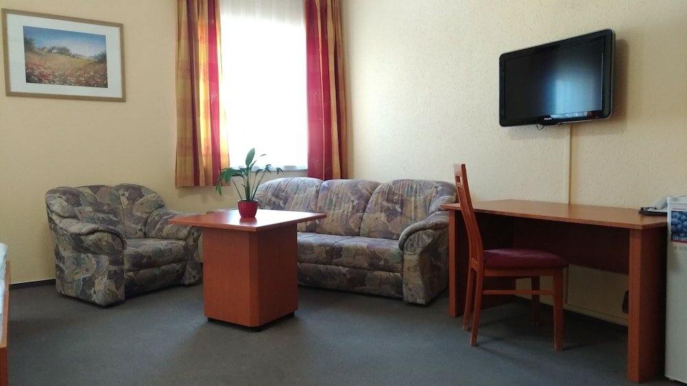 Фото Homoky Hotels Bestline Hotel