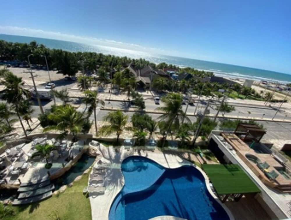 Фото Crocobeach Hotel