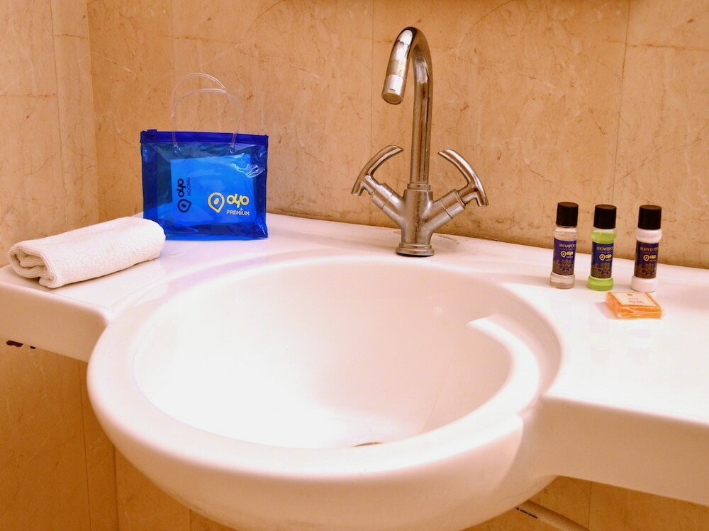 Фото Oyo 2689 Hotel Karan Villas