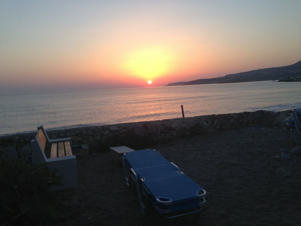 Фото Asterias Studios Apartments