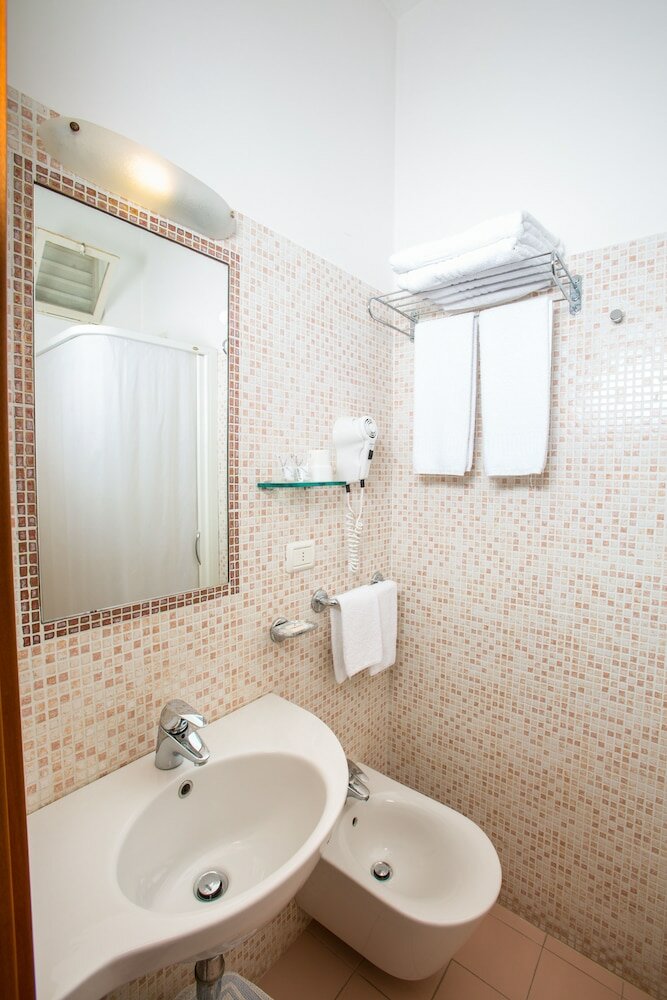 Фото Hotel Majestic