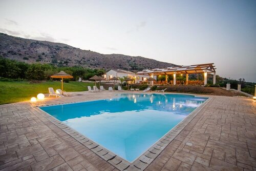 Внешний вид отеля Agriturismo alle Riserve Cavagrande в Аволе, фото 1