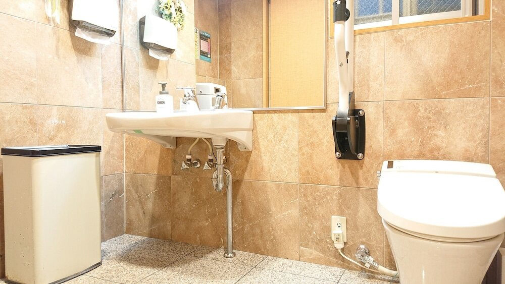 Фото Y’s Hotel Hanshin Amagasaki Ekimae