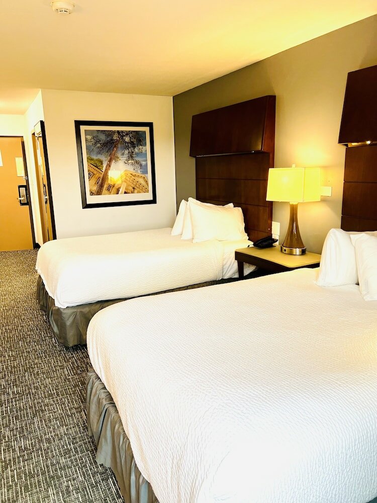 Фото Quality Inn & Suites