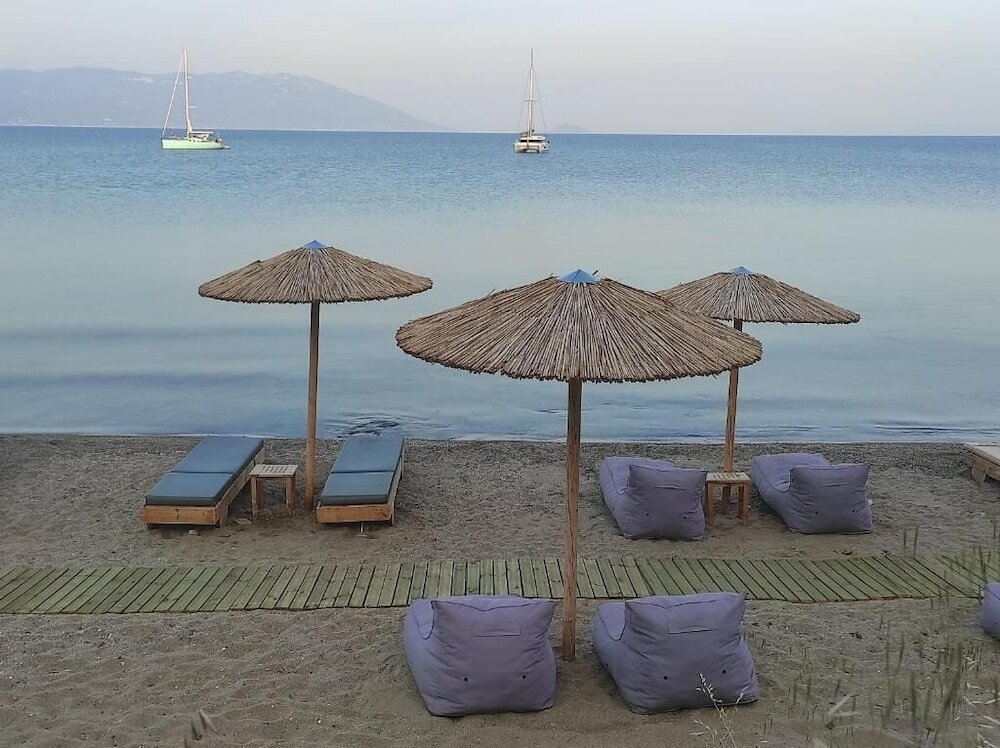 Фото Nereides Seaside Apartments