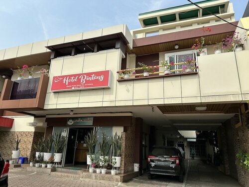 Гостиница Capital O 93291 Bintang Hotel в Паданге