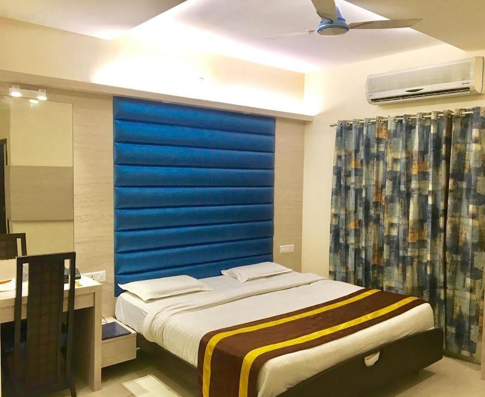 Фото Hotel Cj International