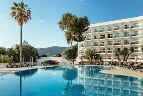 Гостиница Elba Sunset Mallorca Thalasso SPA в Кальвии