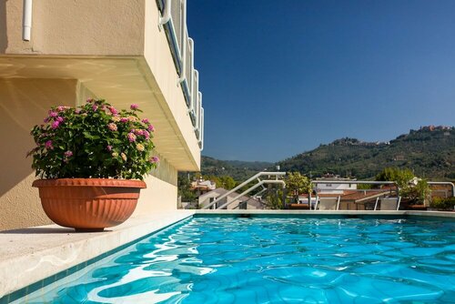 Внешний вид отеля Hotel Da Vinci в Монтекатини-Терме, фото 3