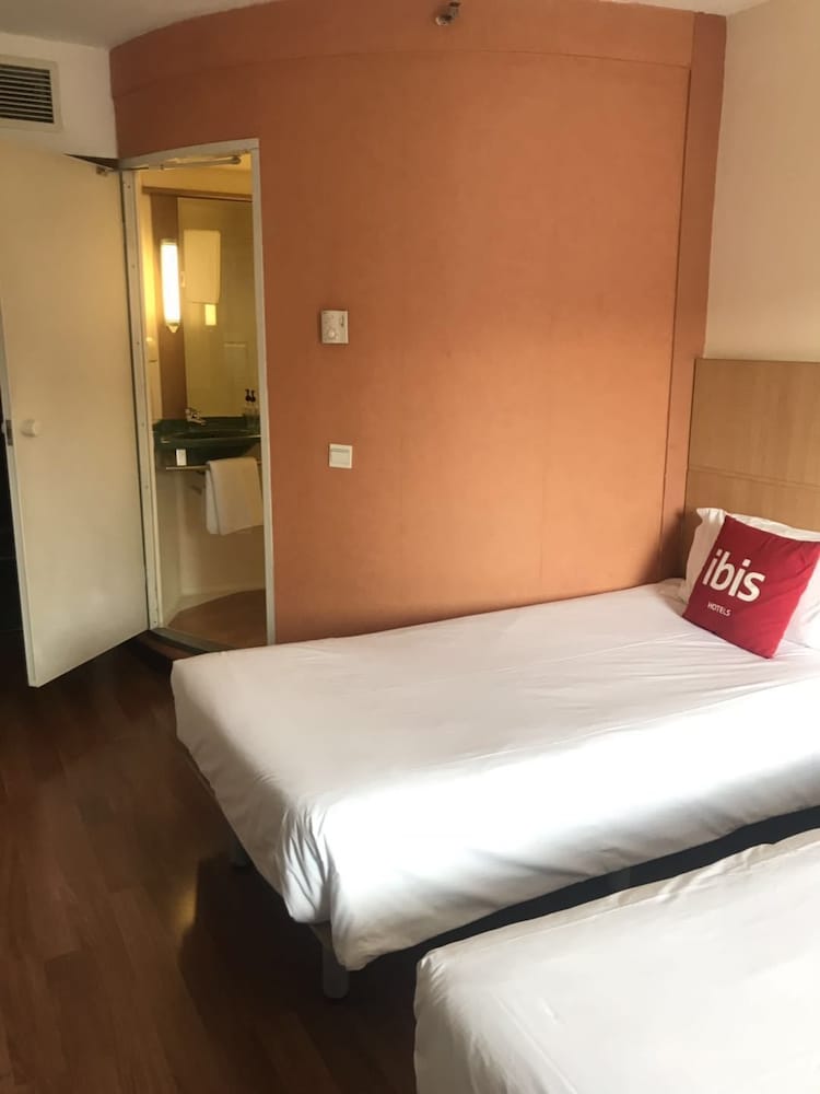 Фото Ibis Chengdu Yongfeng Hotel