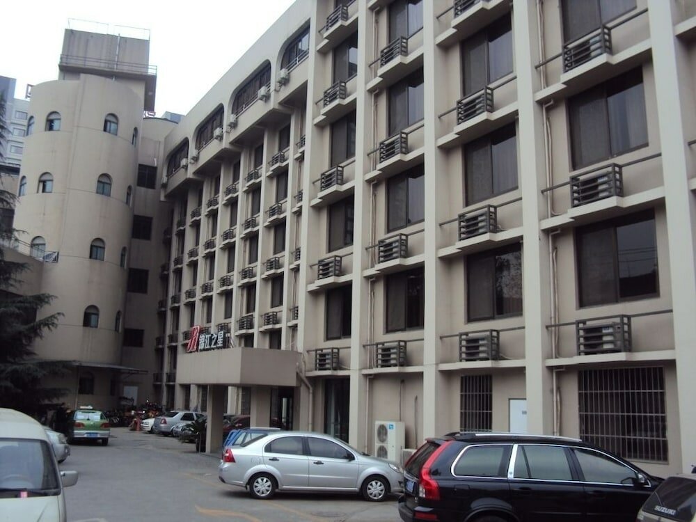 Фото Jinjiang Inn Chendu Sport University