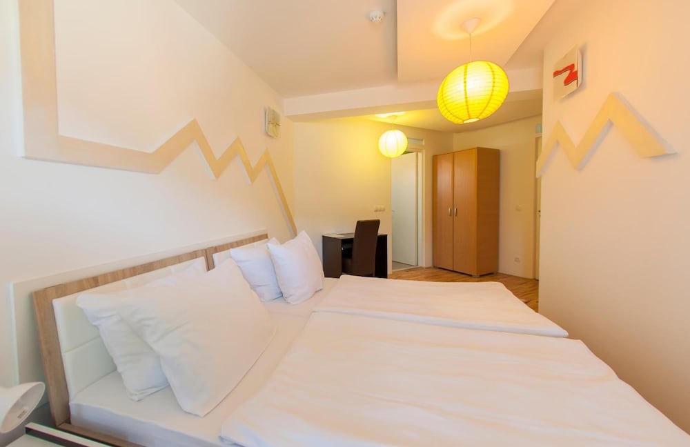 Фото Hotel Hayat