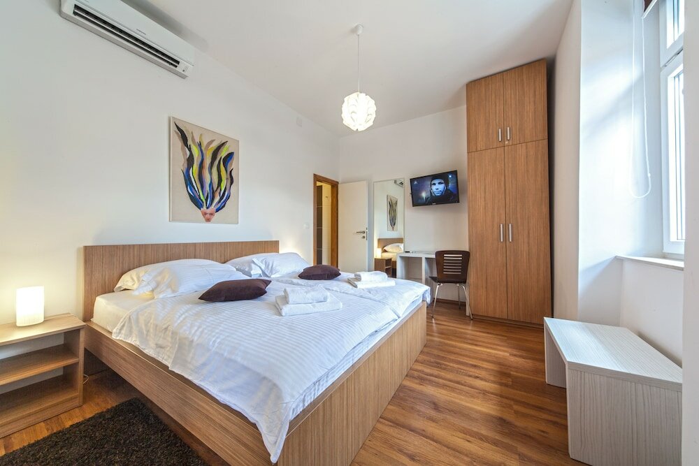 Фото Marmontova Luxury Rooms